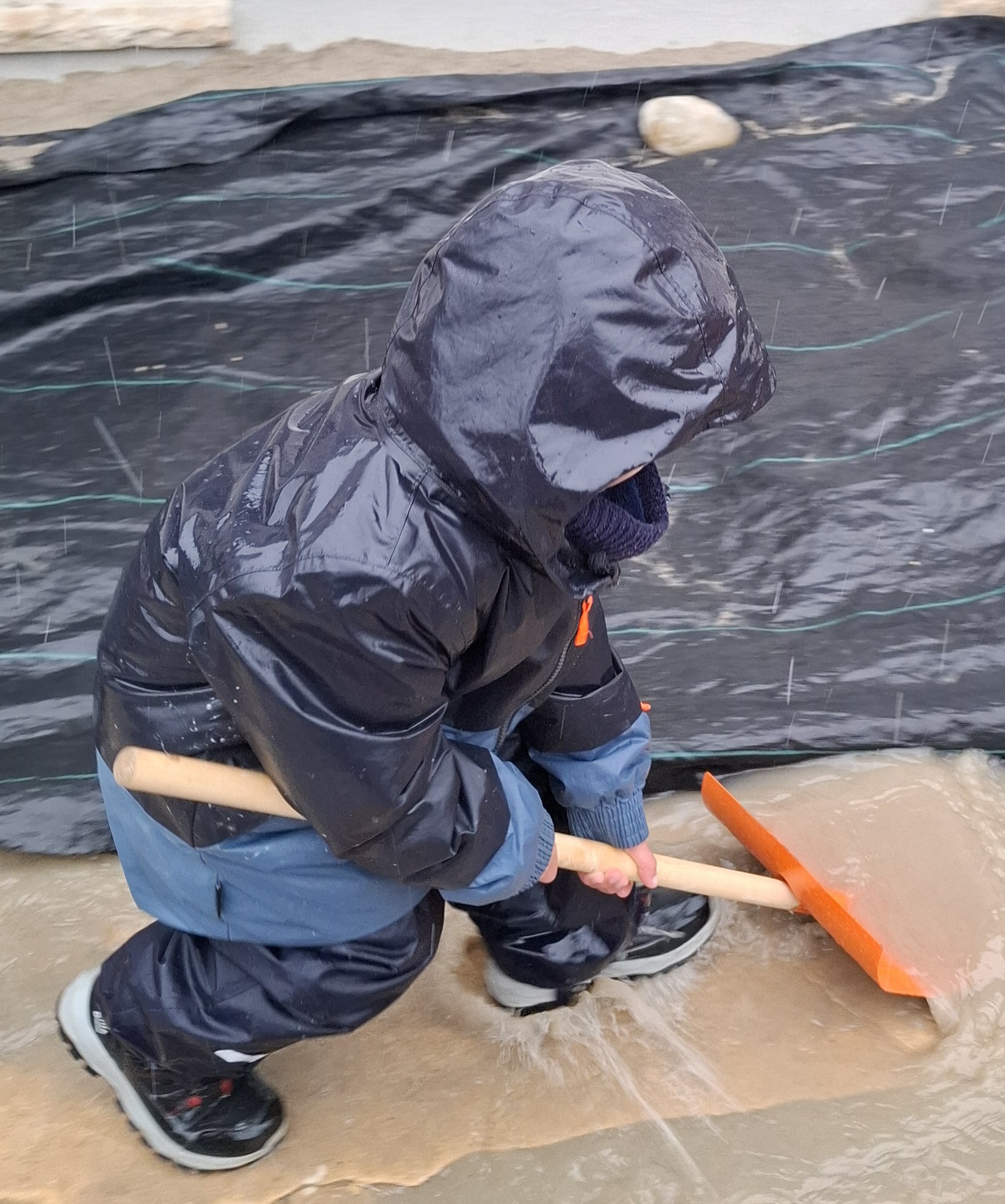 Regen schaufeln